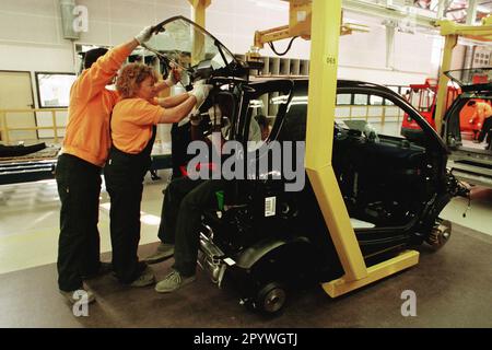 FRA , FRANCIA : produzione di SMART in Hambach a MCC AG , filiale di Daimler-Benz AG , ottobre 1998 [traduzione automatica] Foto Stock