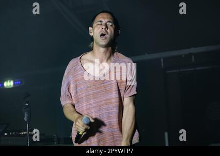 Cosmo suona durante il concerto del Blitz Live Club Tour presso il Largo Venue Club di Roma il 04 maggio 2023&#xD;&#XA;&#xD;&#XA; Foto Stock