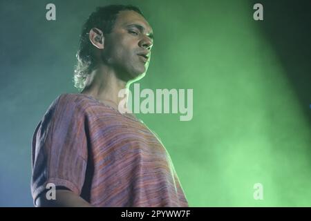 Roma, Italia. 04th maggio, 2023. Cosmo suona durante il concerto del Blitz Live Club Tour presso il Largo Venue Club di Roma, Italia, il 04 maggio 2023 Credit: Independent Photo Agency/Alamy Live News Foto Stock