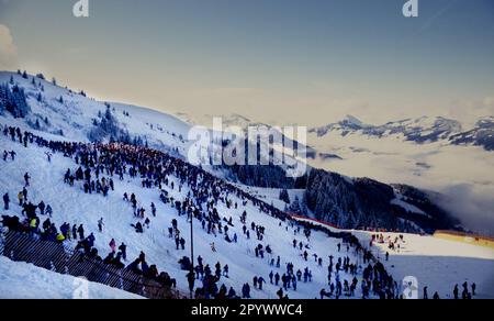 Coppa del mondo di sci alpino 1993/1994 Kitzbuehel Downhill 15.01.1994 Panoramica della Streif FOTO: WEREK Press Picture Agency xxNOxMODELxRELEASExx [traduzione automatica]- AUSTRIA OUT Foto Stock