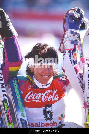 SCI ALPIN STAGIONE 90/91 WM 1991 Saalbach-Hinterglemm Slalom Donne 01.02.1991 Vreni SCHNEIDER (sui) jubilates over Place 1. XxNOxMODELxRELEASExx [traduzione automatica]- AUSTRIA OUT Foto Stock