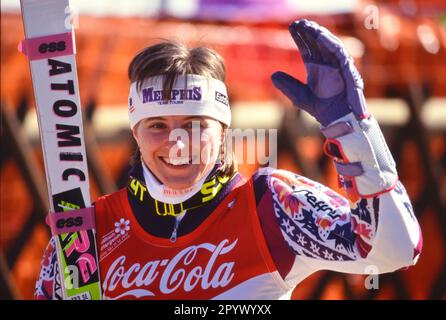 SCI ALPIN STAGIONE 90/91 WM 1991 Saalbach-Hinterglemm Slalom Donne 01.02.1991 Ingrid SALVENMOSER (AUT) alliete circa il posto 3 xxNOxMODELxRELEASExx [traduzione automatica]- AUSTRIA OUT Foto Stock