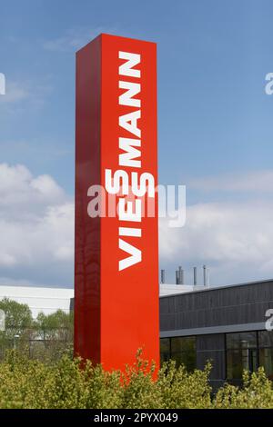 Viessmann Group GmbH & Co. KG, Logo della filiale, Produttore di impianti di riscaldamento, impianti di climatizzazione, pompe di calore, Dresda, Sassonia, Germania Foto Stock