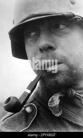 Un uomo di fanteria a Rzhev nella sezione centrale del fronte Orientale. Foto: Hermann. [traduzione automatica] Foto Stock