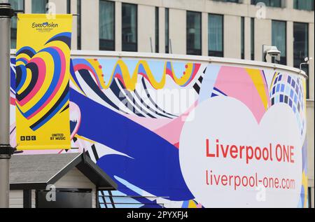 Liverpool si prepara al Concorso di canzoni Eurovision il 13th maggio, che ospita in collaborazione con l'Ucraina, vincitrice dello scorso anno, ma non in grado di ospitare a causa dell'attuale invasione russa, NW England, UK Foto Stock