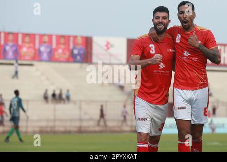 Bashundhara King il giocatore brasiliano Miguel Ferreira Damasceno (Red J-8) festeggia uno dei suoi due goaldurante la Bangladesh Premier League 2022-23 ma Foto Stock