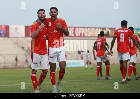 Bashundhara King il giocatore brasiliano Miguel Ferreira Damasceno (Red J-8) festeggia uno dei suoi due goaldurante la Bangladesh Premier League 2022-23 ma Foto Stock