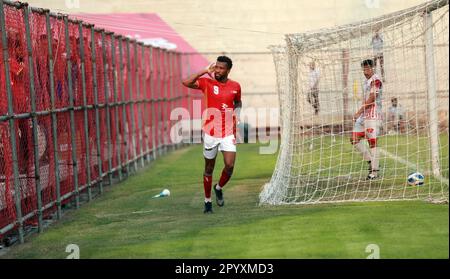 Bashundhara King il giocatore brasiliano Gomes Nascimento Dorielton (Red J-9) festeggia uno dei suoi due goaldurante il Bangladesh Premier League 2022-23 ma Foto Stock