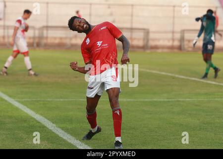 Bashundhara King il giocatore brasiliano Gomes Nascimento Dorielton (Red J-9) festeggia uno dei suoi due goaldurante il Bangladesh Premier League 2022-23 ma Foto Stock