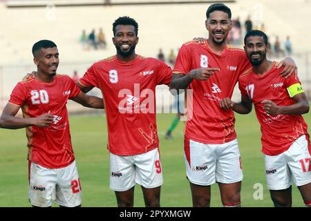 Bangladesh Premier League 2022-23 partita tra Basundhra Kings e Bangladesh Muktijoddha SKC al Basundhara Sports Complex Football Ground di Dhaka, Foto Stock