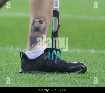 Greenkeepers Tattoo, Leverkusen, Germania. 05th maggio, 2023. 1. Bundesliga, giorno 31, Bayer 04 Leverkusen-1. FC Colonia. LE NORMATIVE DFL VIETANO QUALSIASI USO DI FOTOGRAFIE COME SEQUENZE DI IMMAGINI E/O QUASI-VIDEO Credit: Juergen Schwarz/Alamy Live News Foto Stock