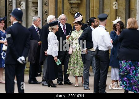 Gli ospiti arrivano prima della cerimonia di incoronazione di Re Carlo III e della Regina Camilla all'Abbazia di Westminster, Londra. Data immagine: Sabato 6 maggio 2023. Foto Stock