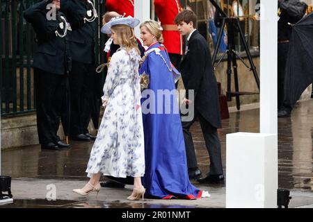 REGNO UNITO. 06th maggio, 2023. Il conte di Wessex, la contessa di Wessex, James, Visconte Severn e Lady Louise Windsor, arriveranno alla cerimonia di incoronazione del re Carlo III e della regina Camilla all'Abbazia di Westminster, Londra, Regno Unito il 6 maggio 2023. Foto di Raphael Lafargue/ABACAPRESS.COM Credit: Abaca Press/Alamy Live News Foto Stock