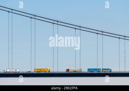 Camion, Storebaeltsbroen o Great Belt Bridge, cintura di sicurezza, Great Belt, Danimarca Foto Stock