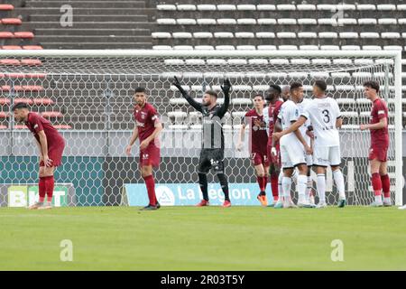 ©PHOTOPQR/LE DAUPHINE/Grégory YETCHMENIZA ; Annecy ; 06/05/2023 ; Gregory Yetchmeniza / LE DAUPHINE LIBERE / Photopqr ANNECY (ALTA SAVOIA) LE 6 mai 2023 FOOTBALL / LIGUE 2 / FC ANNECY - DIJON sur notre photo : Florian Escales Foto Stock