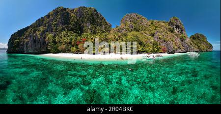La spiaggia di Entalula si trova sull'isola di Entalula, vicino a El Nido, Palawan, Philippines. Foto Stock