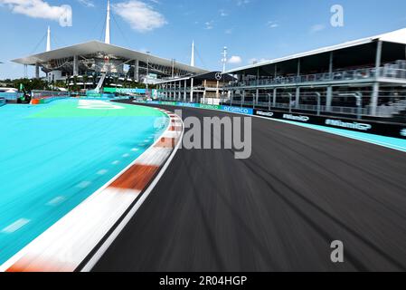 Miami, Stati Uniti. 06th maggio, 2023. Atmosfera del circuito. Campionato del mondo di Formula 1, Rd 5, Gran Premio di Miami, sabato 6th maggio 2023. Autodromo internazionale di Miami, Miami, Florida, USA. Credit: James Moy/Alamy Live News Foto Stock