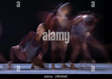 A Festival of Korean Dance 2023 presenta: Mechanism di JaéYoung Lee. A Festival of Korean Dance è ora nel suo 6th anno di esibizioni a Londra, Regno Unito. Foto Stock