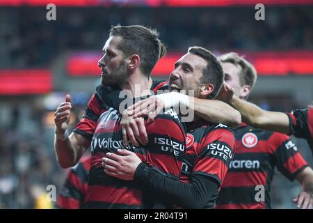 Sydney, Australia. 06th maggio, 2023. La squadra dei Western Sydney Wanderers festeggia un gol durante la partita Della A-League 2023 Finals Series tra il Sydney FC e i Western Sydney Wanderers che si tiene al CommBank Stadium. Punteggio finale - Sydney FC 2:1 Western Sydney Wanderers (Foto di Luis Veniegra/SOPA Images/Sipa USA) Credit: Sipa USA/Alamy Live News Foto Stock