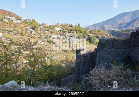 Il monastero medievale di Akhtala ad Alaverdi, Armenia Foto Stock