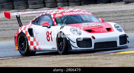 Monterey, California, Stati Uniti. 06th maggio, 2023. Juan Gonzalez(81)Porsche GT3 in arrivo a turno 3 durante la gara 1 di TransAm Speedfest IGT al circuito Weathertech Laguna Seca Monterey, CA Thurman James/CSM/Alamy Live News Foto Stock