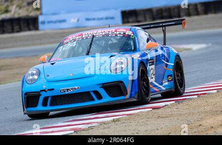 Monterey, California, Stati Uniti. 06th maggio, 2023. A. Nicholas Groombridge(124) Porsche GT3 durante la Transam Speedfest IGT gara 1 al circuito Weathertech Laguna Seca Monterey, CA Thurman James/CSM/Alamy Live News Foto Stock