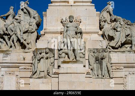 CADICE, SPAGNA - 30 APRILE 2023: Monumento a la Constitucion de 1812 a Cadice, Spagna il 30 aprile 2023 Foto Stock