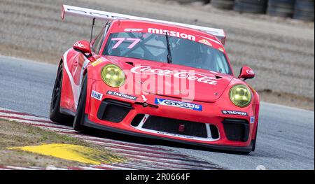 Monterey, California, Stati Uniti. 06th maggio, 2023. Michael Williams(77) Porsche GT3 in arrivo a turno 3 durante la gara 1 del TransAm Speedfest IGT al circuito Weathertech Laguna Seca Monterey, CA Thurman James/CSM/Alamy Live News Foto Stock