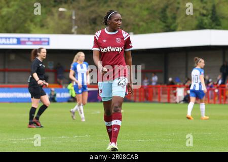 Crawley, Regno Unito. 07th maggio, 2023. Broadfield Stadium, Regno Unito, 07 maggio 2023 Hawa Cissoko (23, West Ham) durante una partita nella Barclays Women's Super League tra Brighton & Hove Albion e West Ham United al Broadfield Stadium di Crawley, 07 maggio 2023, Regno Unito (Bettina Weissensteiner/SPP) Credit: SPP Sport Press Photo. /Alamy Live News Foto Stock