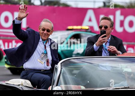 Miami, Stati Uniti. 07th maggio, 2023. Stephen Ross (USA) Related Companies Chairman, Miami Dolphins e Hard Rock Stadium Owner in the drivers' parade. Campionato del mondo di Formula 1, Rd 5, Gran Premio di Miami, domenica 7th maggio 2023. Autodromo internazionale di Miami, Miami, Florida, USA. Credit: James Moy/Alamy Live News Foto Stock