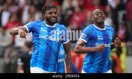 Mark McKenzie di Genk festeggia dopo aver segnato durante una partita di calcio tra il Royal Antwerp FC RAFC e il KRC Genk, domenica 07 maggio 2023 ad Anversa, il giorno 2 dei play-off dei campioni nella prima divisione del campionato belga della 'Jupiler Pro League'. BELGA PHOTO VIRGINIE LEFOUR Foto Stock