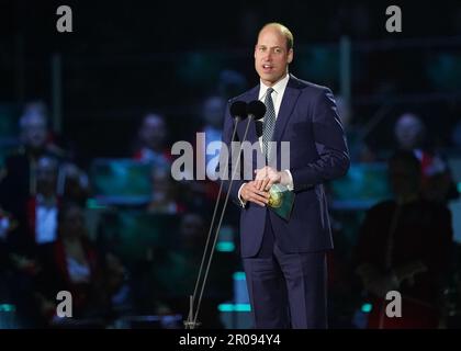 Il Principe di Galles che parla al Concerto di incoronazione che si tiene nei terreni del Castello di Windsor, nel Berkshire, per celebrare l'incoronazione di Re Carlo III e della Regina Camilla. Data immagine: Domenica 7 maggio 2023. Foto Stock