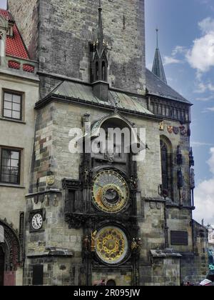 L'orologio astronomico di Praga o Prague orloj è un orologio medievale situato a Praga, la capitale della Repubblica ceca Foto Stock