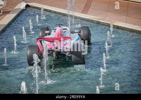 Miami Gardens, Florida, Stati Uniti. 7th maggio 2023. Giorno della gara. Starting Grid, Gran Premio di Miami F1 al Miami International Autodrome il 7 maggio 2023 a Miami Gardens, Florida, USA. Vincitori F1 Miami Grand Prix: Primo posto 1 Max Verstappen (NED) Red Bull Racing, secondo posto 11 Sergio Perez (MEX) Red Bull Racing, terzo posto 14 Fernando Alonso (ESP) Aston Martin. Coppa costruttori: Red Bull Racing. Credit: Yaroslav Sabitov/YES Market Media/Alamy Live News. Foto Stock