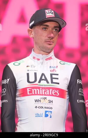 Pescara, Italia. 04th maggio, 2023. Brandon McNulty degli Stati Uniti - il Team Emirates degli Emirati Arabi Uniti visto durante il giro d'Italia 106th 2023. La cerimonia di apertura della presentazione del team per il giro d'Italia 2023 106th, a Pescara - Italia (Foto di Davide di Lalla/SOPA Images/Sipa USA) Credit: Sipa USA/Alamy Live News Foto Stock