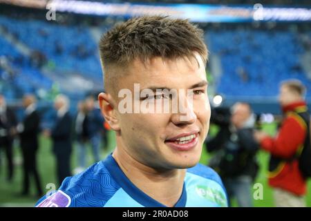 San Pietroburgo, Russia. 07th maggio, 2023. Andrey Mostovoy (17), giocatore della Zenit Football Club visto dopo la fine della partita del 26th° round della stagione della Russian Premier League 2022/2022, Zenit - Spartak, dove la squadra di calcio Zenit divenne campione di Russia nel calcio. Zenit 3:2 Spartak. Credit: SOPA Images Limited/Alamy Live News Foto Stock