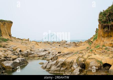 Heping Island Park scenario costiero formazione rocciosa a Keelung, Taiwan Foto Stock