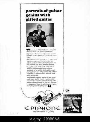 CHITARRA GENIUS CON CHITARRA DOTATA. Una pubblicità per chitarre Epiphone con jazz, country & rock e compositore al Caiola. Da una rivista musicale della metà del 1960s. Foto Stock