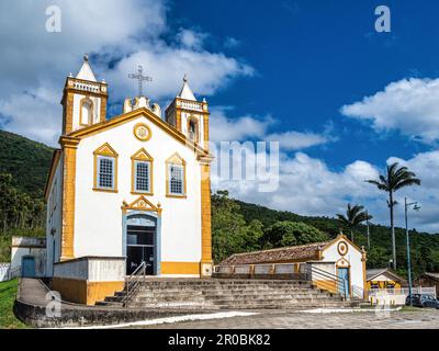 Chiesa di Nossa Senhora da Lapa, architettura acoriana, patrimonio storico, fondata nel 1806 nel quartiere di Ribeirao da Ilha, città di Florianopolis, s Foto Stock