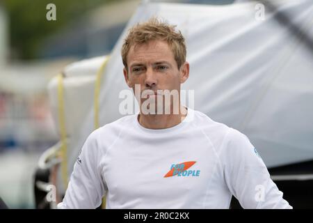 Brest, Francia. 07th maggio, 2023. Thomas Ruyant, PER LE PERSONE durante l'inizio della Guyader Bermudes 1000 gara 2023, IMOCA Globe Series gara di vela il 7 maggio 2023 a Brest, Francia - Foto Nicolas Pehe/DPPI Credit: DPPI Media/Alamy Live News Foto Stock