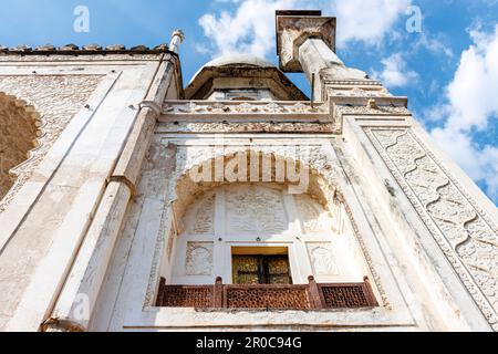 Esterno del Bibi Ka Maqbara - baby Taj Mahal - in Aurangabad, Maharashtra, India, Asia Foto Stock