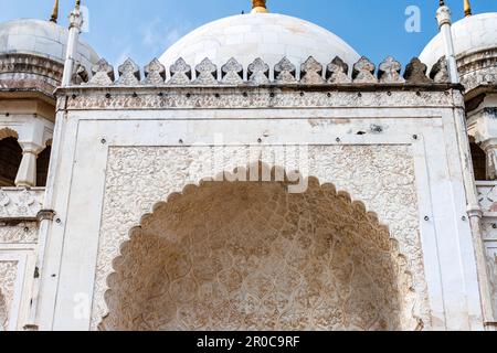 Esterno del Bibi Ka Maqbara - baby Taj Mahal - in Aurangabad, Maharashtra, India, Asia Foto Stock