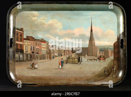 Vassoio di alimentazione, vista della chiesa di St Martin di Birmingham, dall'arena, 1815-1835. Di Thomas Hollins.. Vassoio rettangolare in metallo con lati sagomati convessi profondi e angoli arrotondati. Forato con asola ovale (maniglie) su ciascuna estremità Scena in prima vista del Bull Ring, con la chiesa di San Martino, che mostra una carrozza a partire dal Nelson Hotel. Nero inverso. Foto Stock