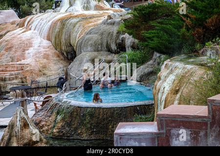 Famose piscine geotermiche e acque terapeutiche a Pagosa Springs, Colorado Foto Stock