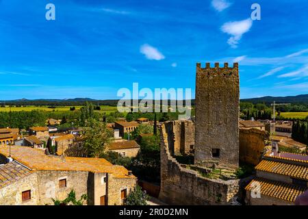 Castell de Peratallada, a Forallac, Baix Emporda, Costa Brava, Girona, Catalogna. Il castello risale al 11th ° secolo. Foto Stock