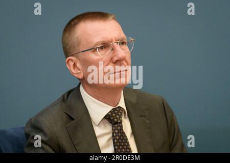 RIGA, Lettonia. 8th maggio, 2023. Dominique Hasler, ministro degli Affari Esteri, dell'Istruzione e dello Sport del Liechtenstein e Edgars Rinkevics (nella foto), ministro degli Affari Esteri della Lettonia, durante una conferenza stampa. Credit: Gints Ivuskans/Alamy Live News Foto Stock