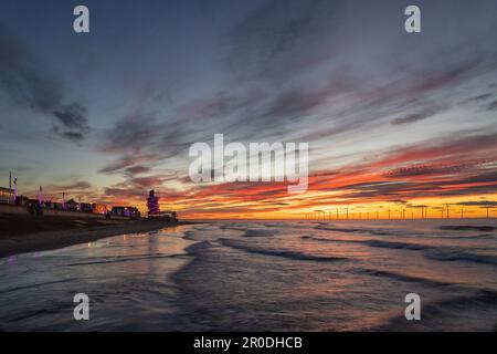 Cielo scena sul mare al tramonto Foto Stock