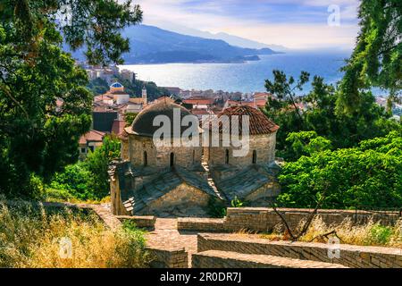 Antica chiesa bizantina ai Giannakis nel villaggio di Vathi, isola di Samos, Grecia Foto Stock