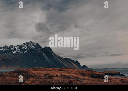 Stokksnes rappresenta un luogo perfetto per fotografi e amanti della natura Foto Stock