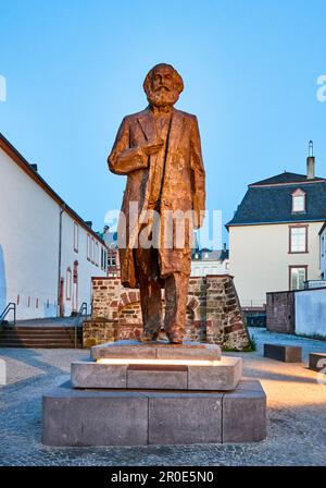 Statua di Karl-Marx, Treviri, Renania-Palatinato, Germania Foto Stock